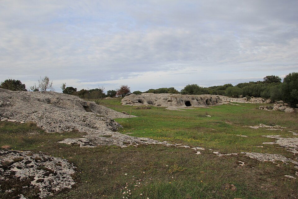 necropoli a domus de janas di Puttu Codinu