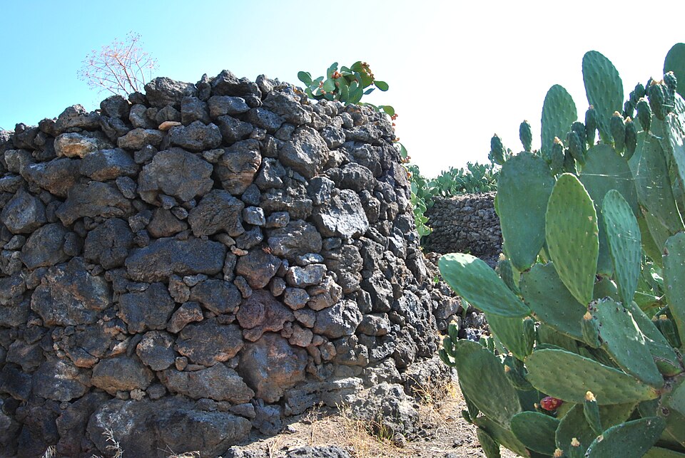 Porta di Mendolito