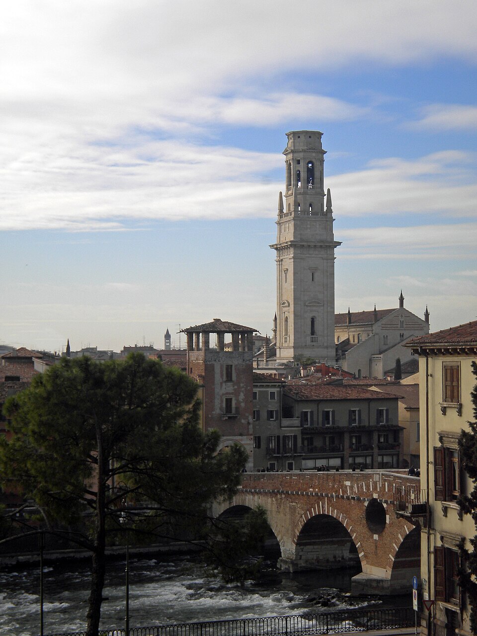 Ponte di Pietra