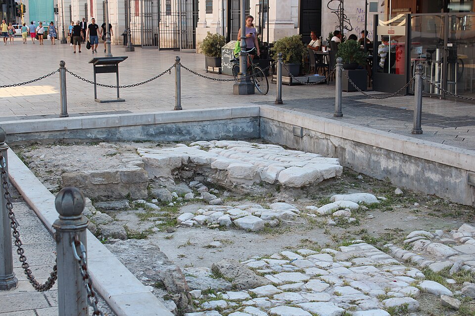 Scavi della Via Traiana