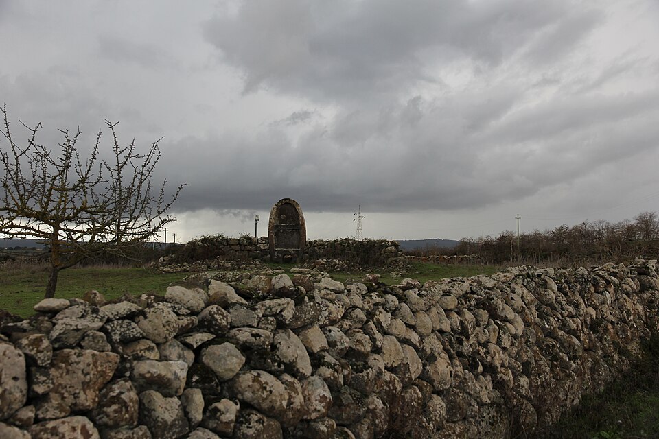 Tomba dei Giganti Imbertighe