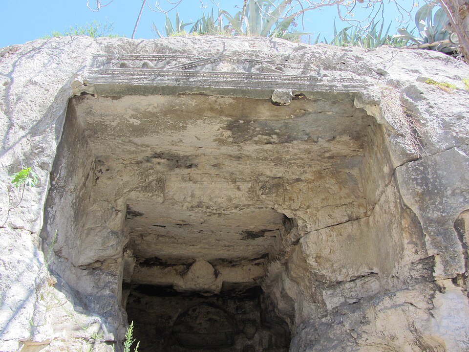 Grotta della Vipera