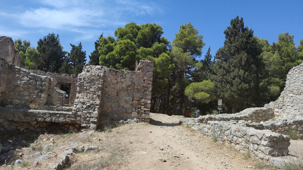 Stores and bread ovens