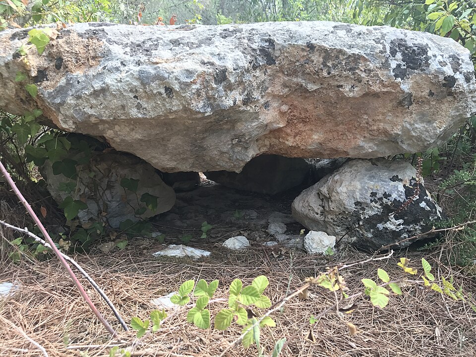 Dolmen Grotta