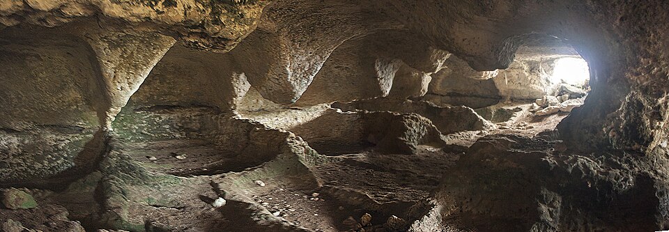 Grotta delle Cento Bocche