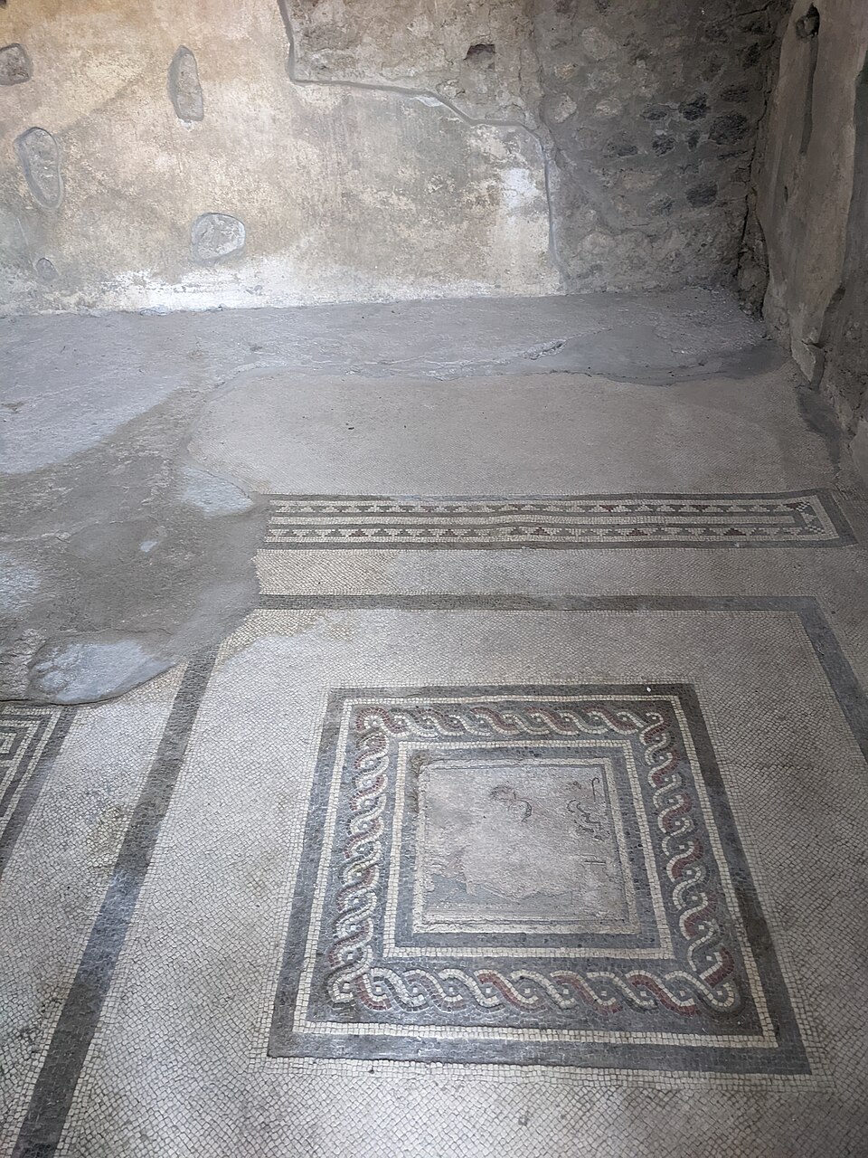 Domus of L. and M. Volusii Fausti