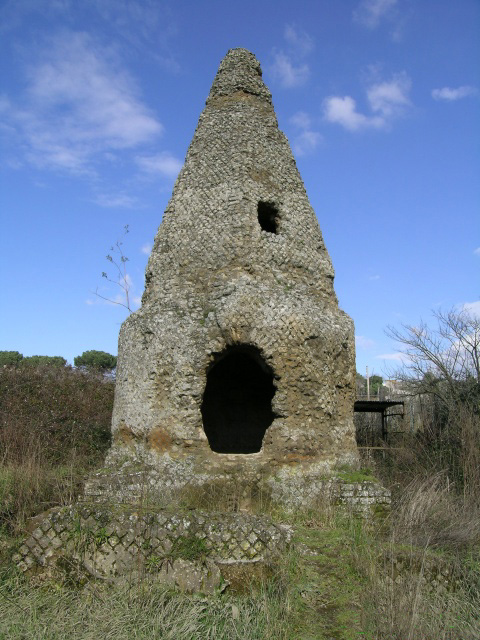 Mausoleo di Quarto - Fescina