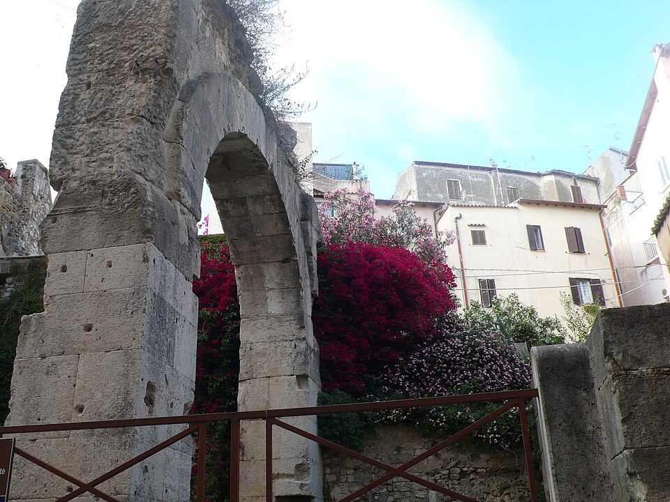 Arco quadrifronte