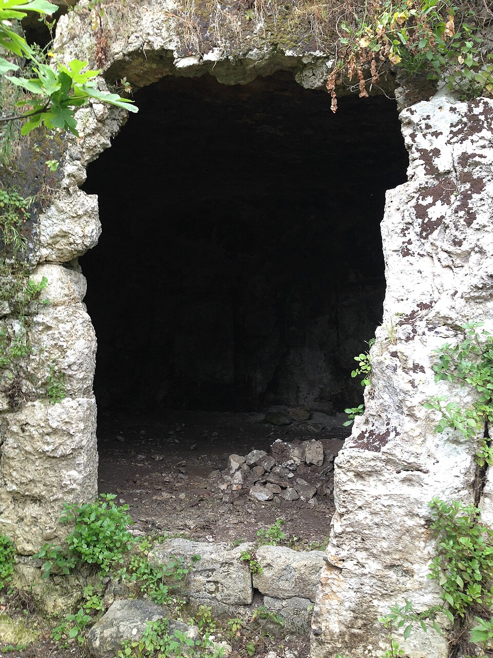 Oratorio rupestre di Santa Panagia