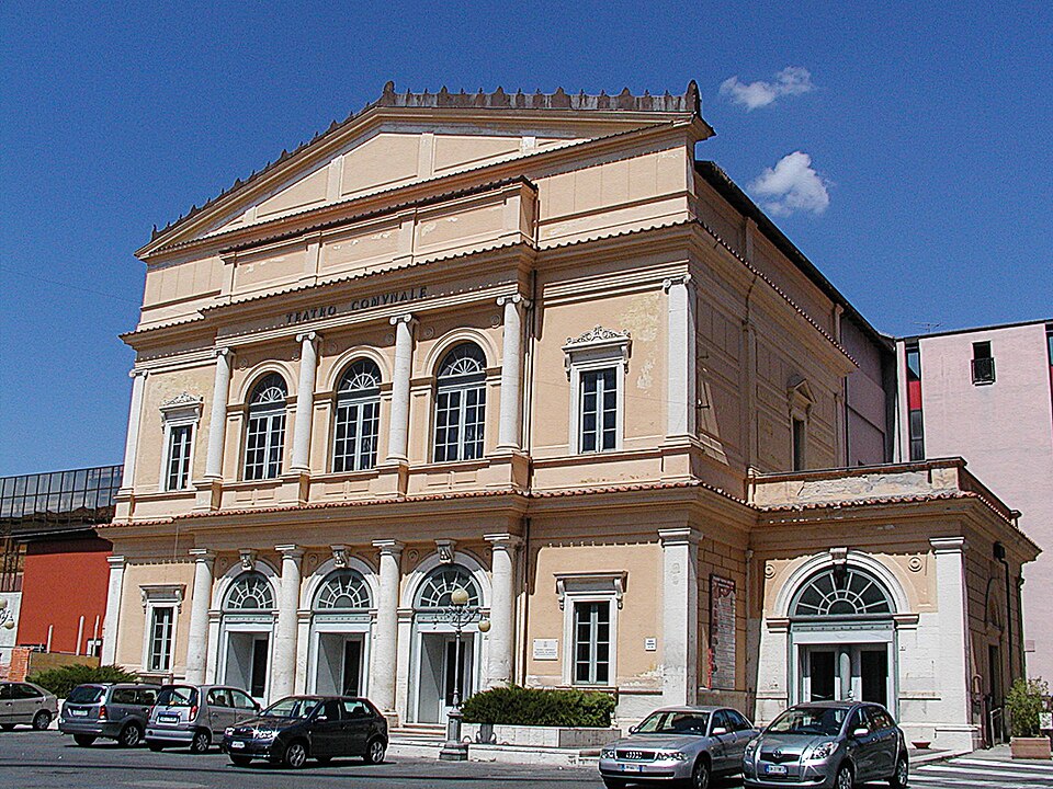 teatro comunale dell'Aquila
