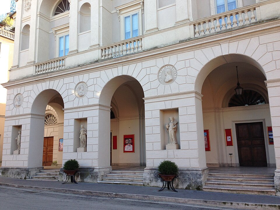 Teatro Nuovo "Gian Carlo Menotti"